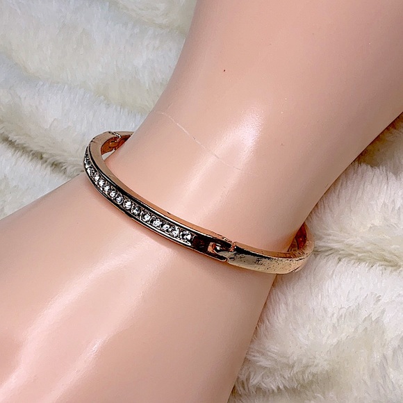 Crystal Bangle Style Bracelet - Picture 3 of 5